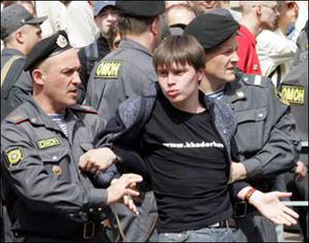 Задержание Ивана Большакова на общественной акции
